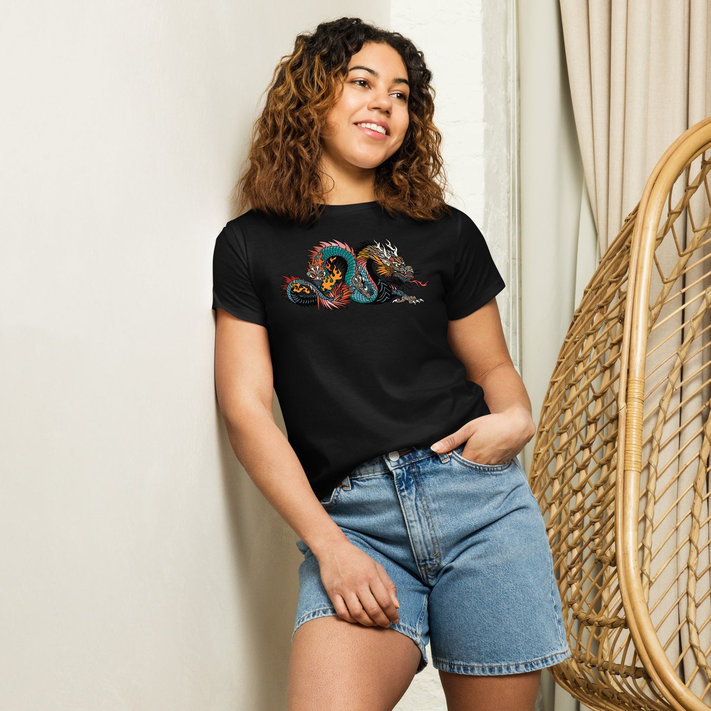 Black Dragon Women’s High-waisted T-shirt